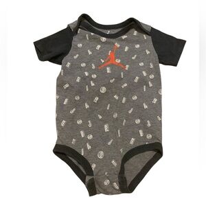 Jordan Infant Boys' 18M Jumpsuit Bodysuit Grey Black Logo Print Romper Onesie